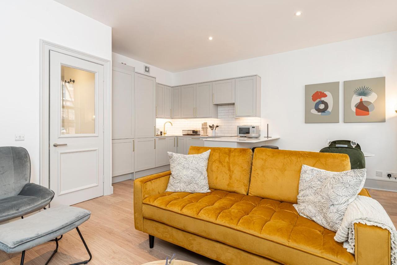 Stylish 1 Bed Flats In Soho, Next To Piccadilly Circus And Trafalgar Square 伦敦 外观 照片