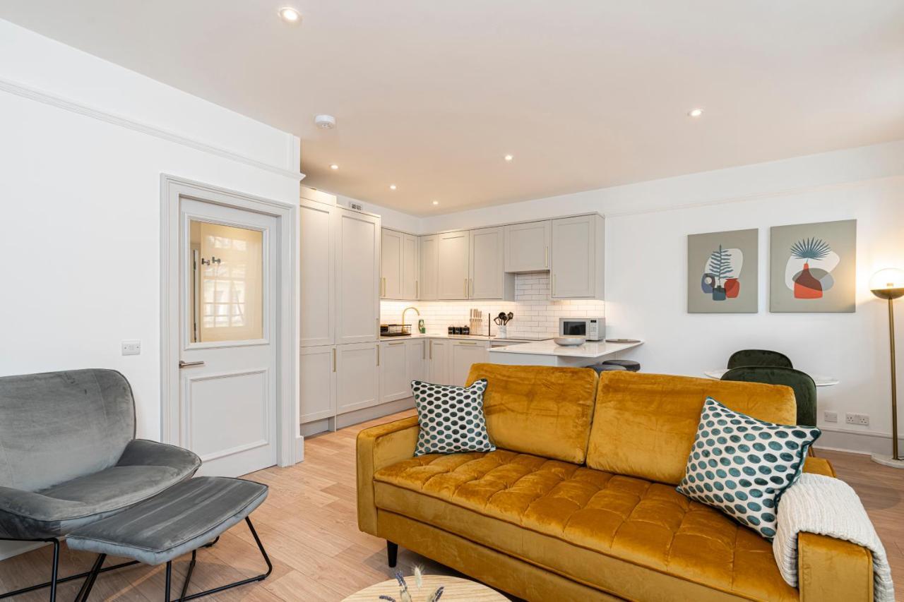 Stylish 1 Bed Flats In Soho, Next To Piccadilly Circus And Trafalgar Square 伦敦 外观 照片