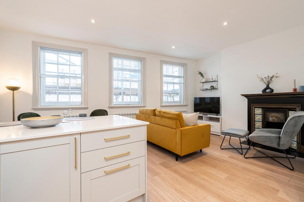 Stylish 1 Bed Flats In Soho, Next To Piccadilly Circus And Trafalgar Square 伦敦 外观 照片