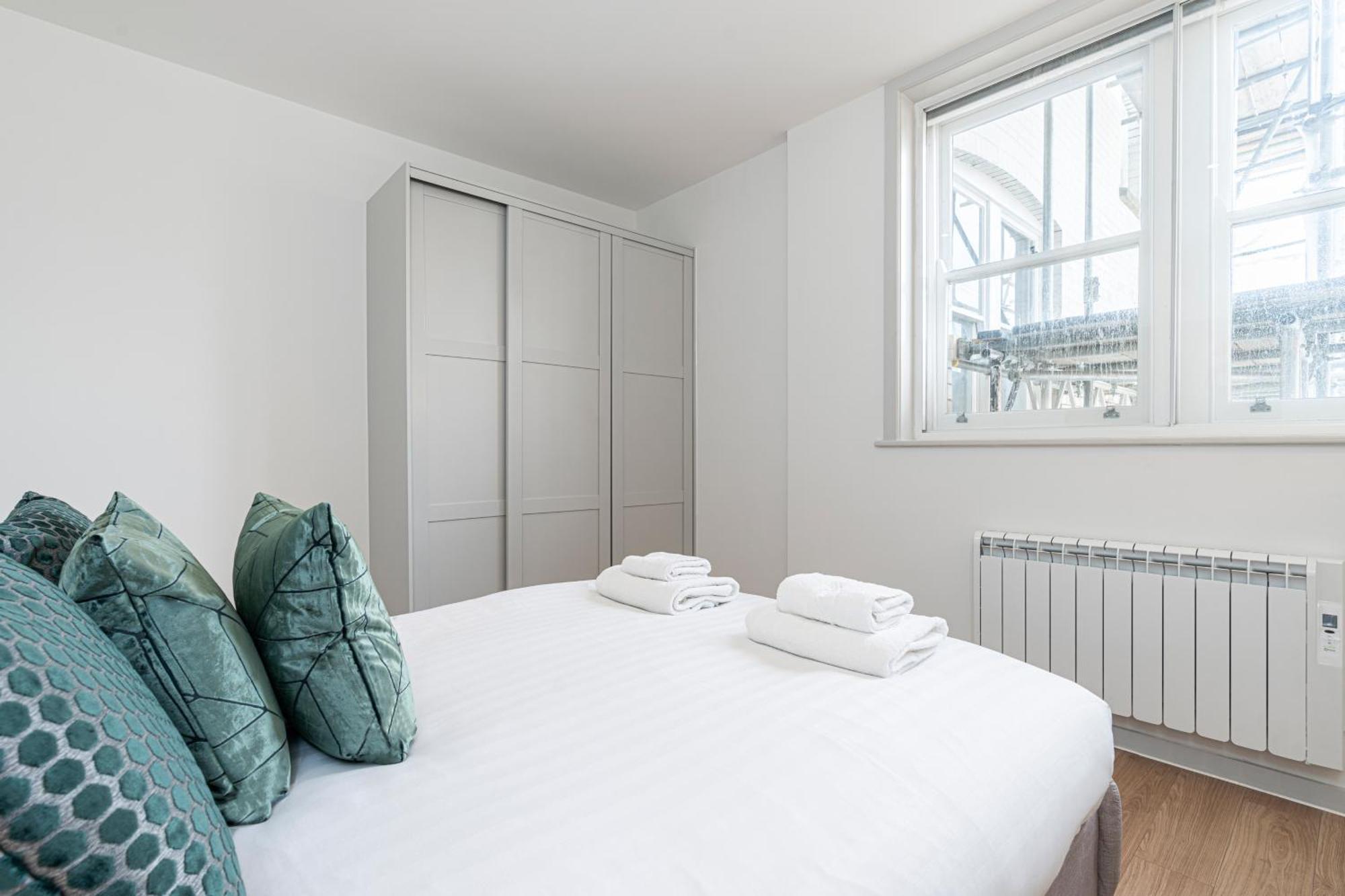 Stylish 1 Bed Flats In Soho, Next To Piccadilly Circus And Trafalgar Square 伦敦 外观 照片
