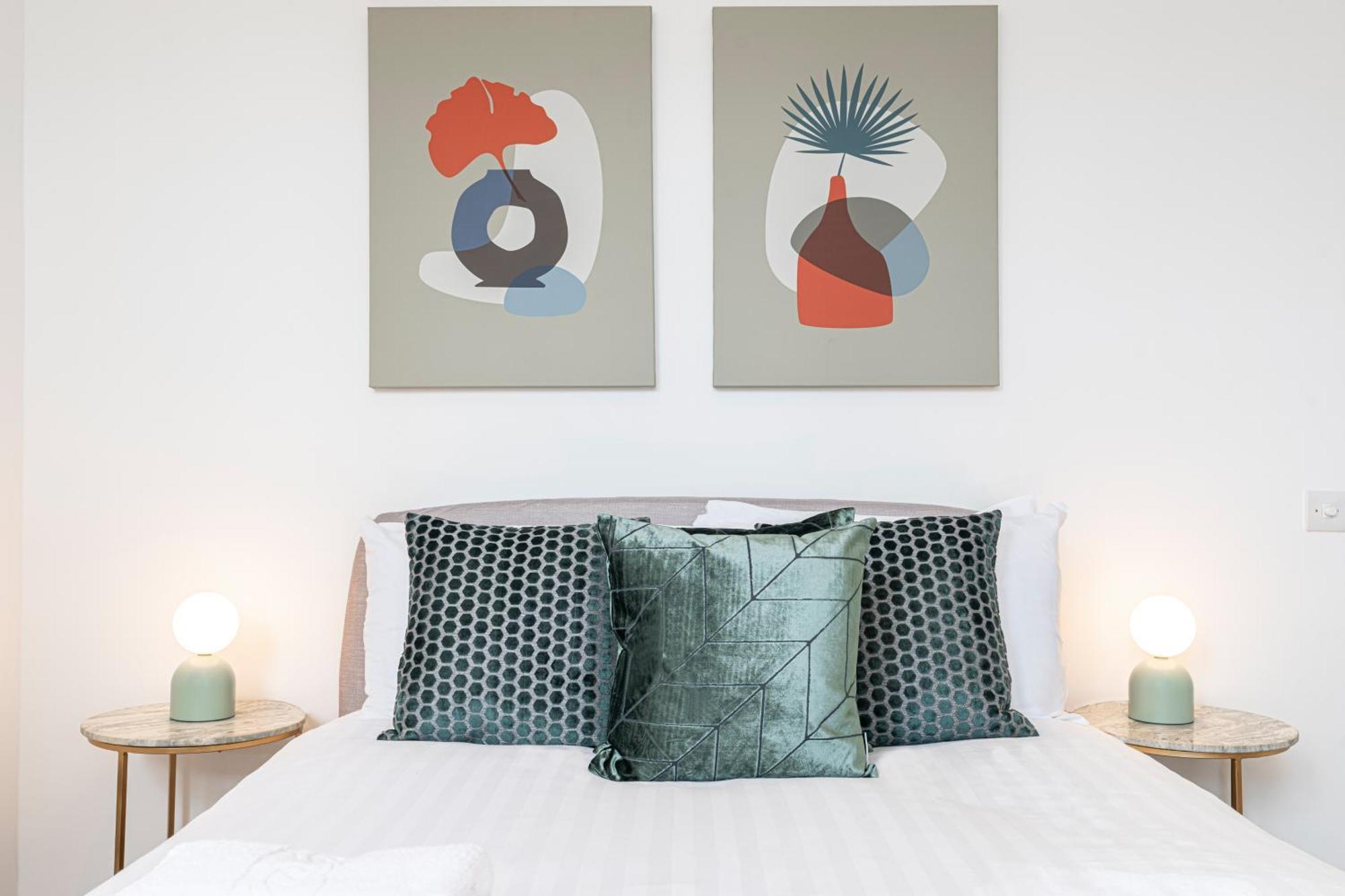 Stylish 1 Bed Flats In Soho, Next To Piccadilly Circus And Trafalgar Square 伦敦 外观 照片