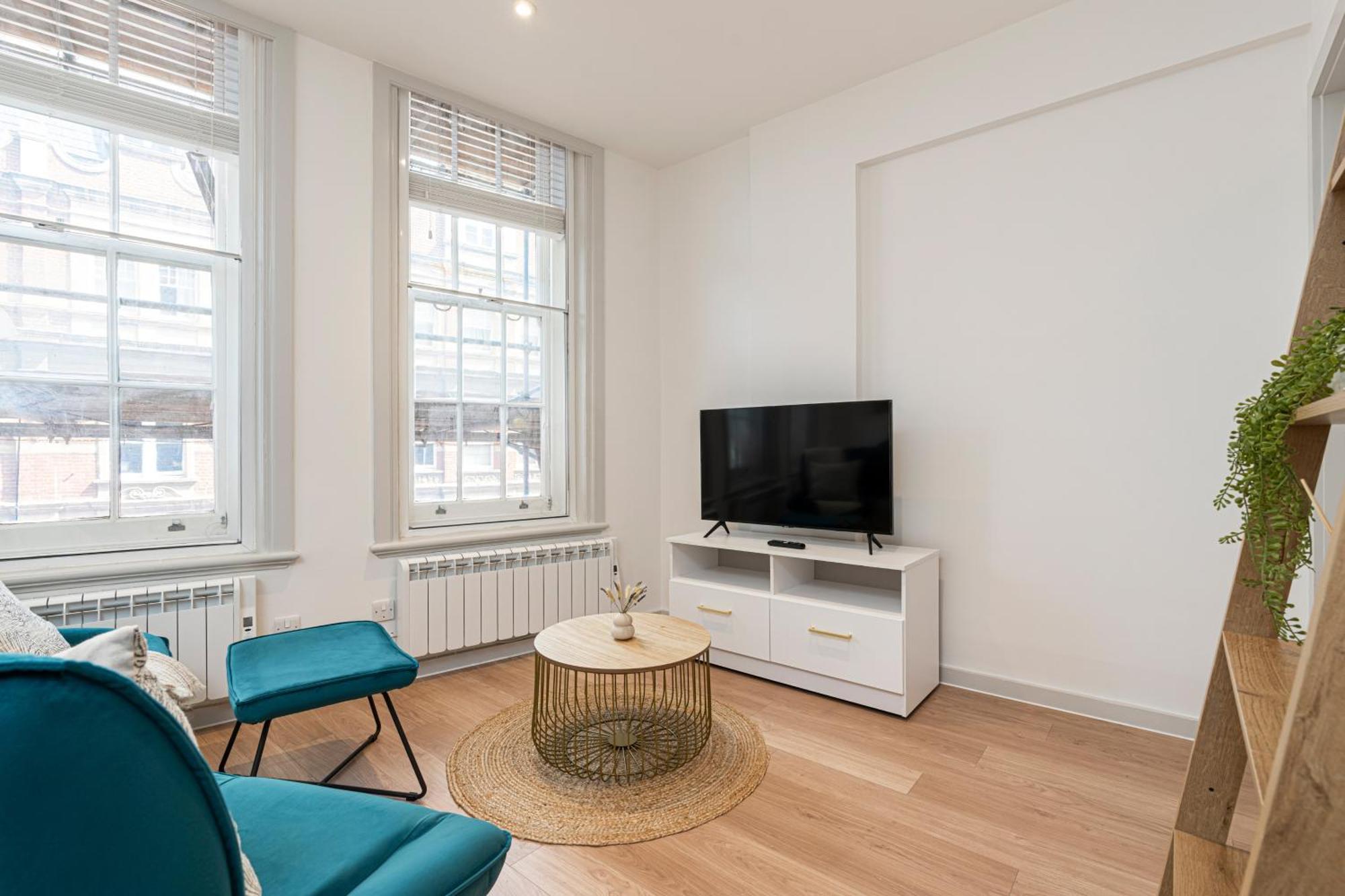 Stylish 1 Bed Flats In Soho, Next To Piccadilly Circus And Trafalgar Square 伦敦 外观 照片