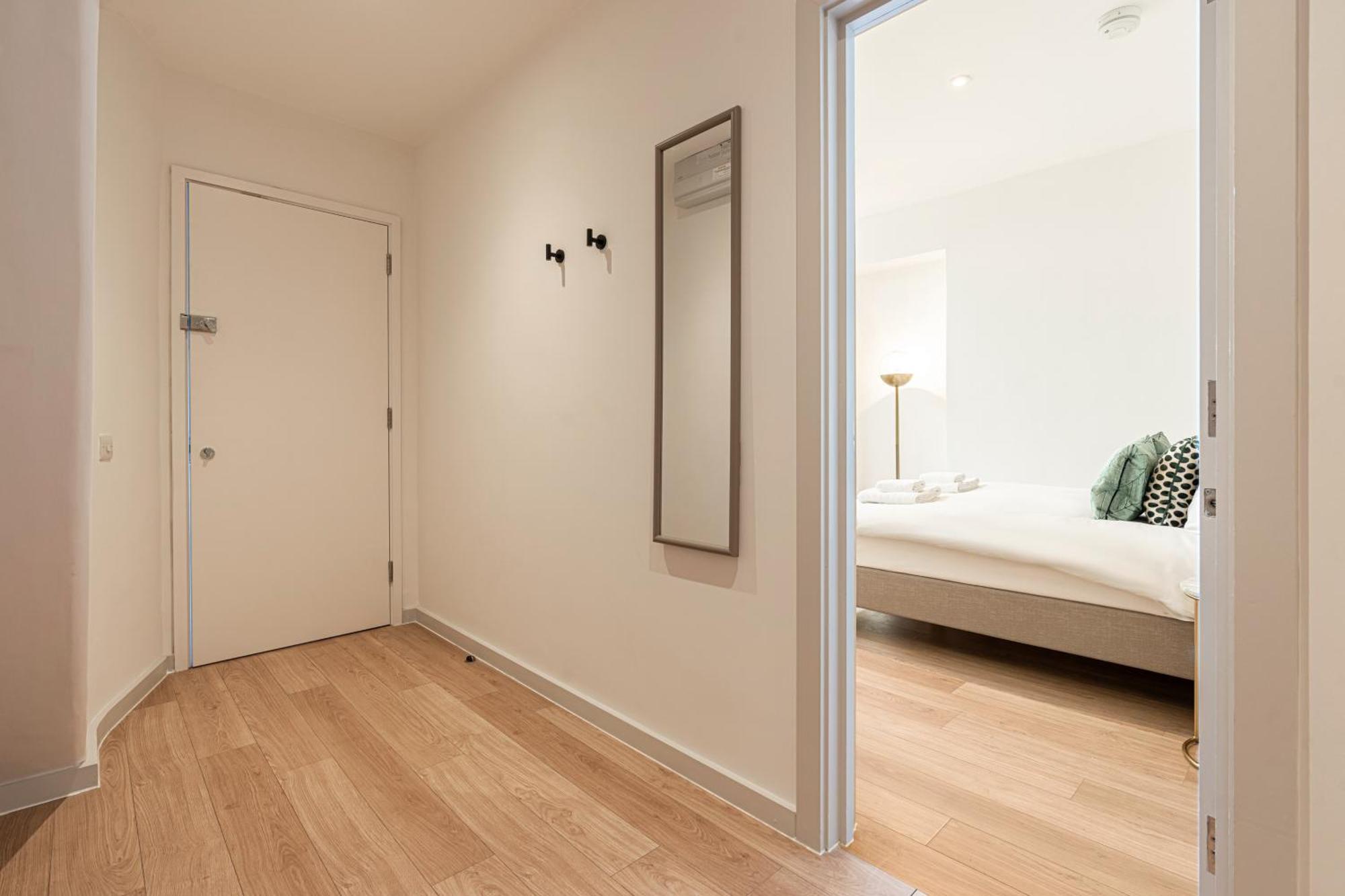 Stylish 1 Bed Flats In Soho, Next To Piccadilly Circus And Trafalgar Square 伦敦 外观 照片