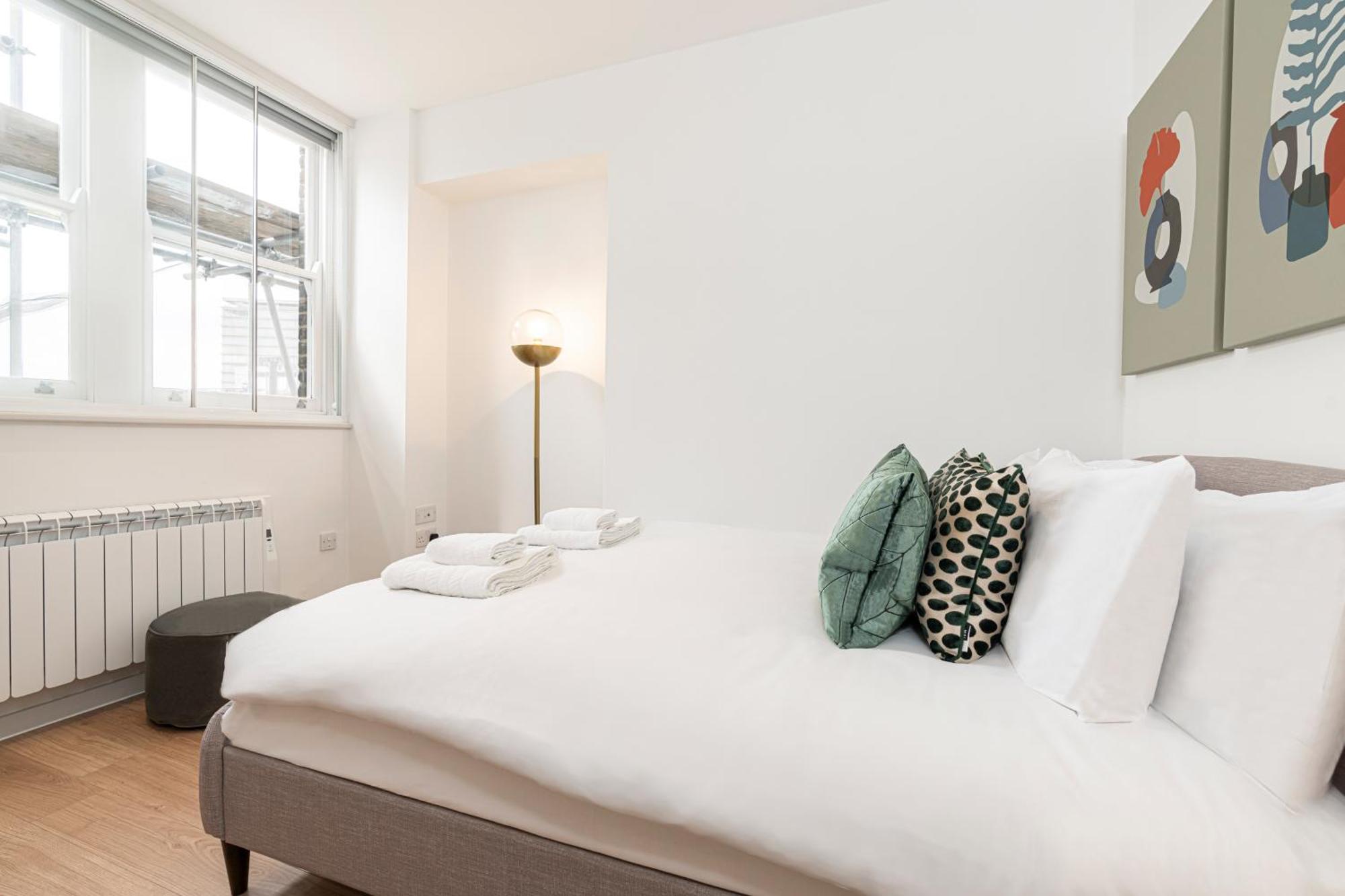 Stylish 1 Bed Flats In Soho, Next To Piccadilly Circus And Trafalgar Square 伦敦 外观 照片