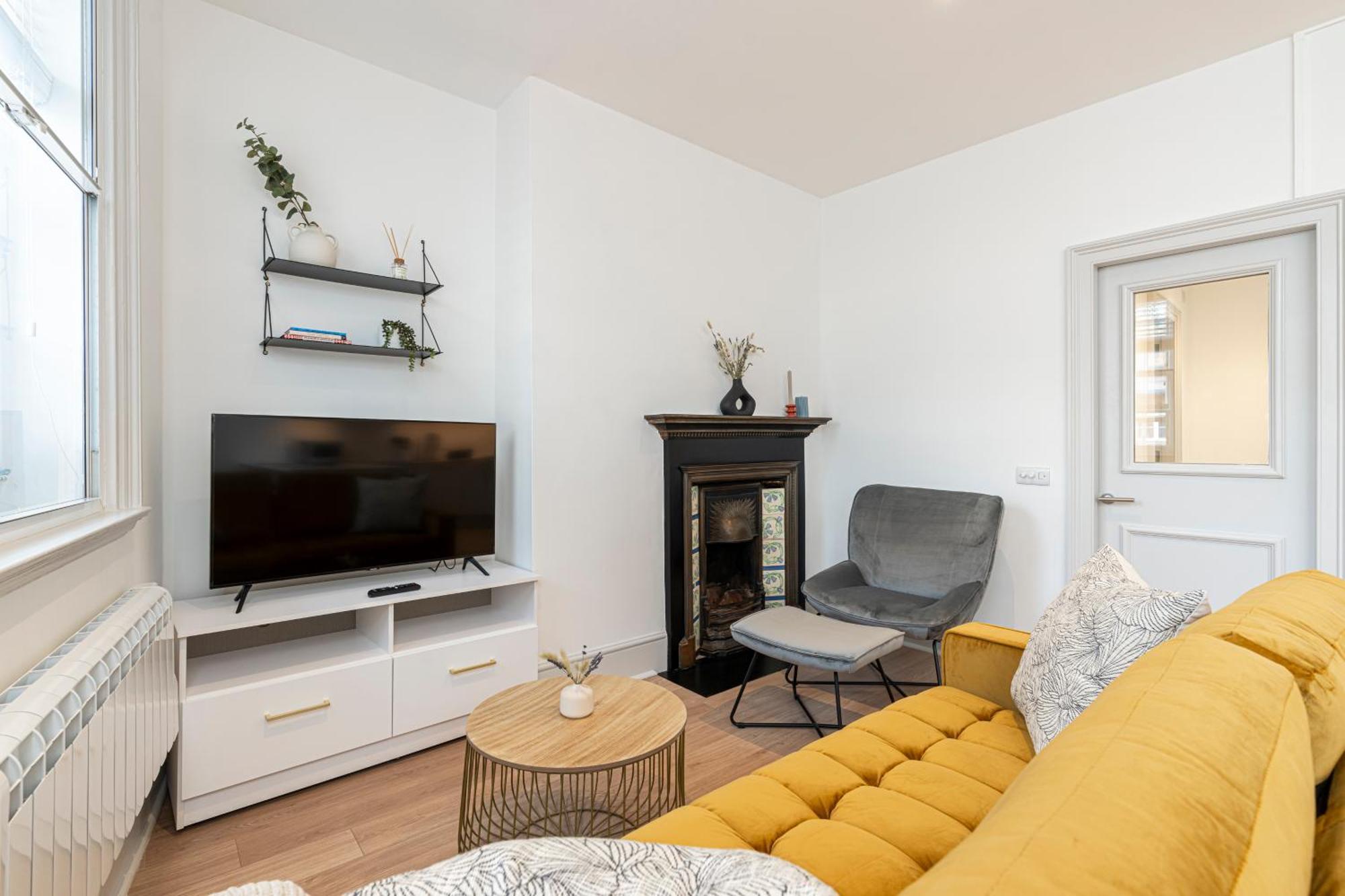 Stylish 1 Bed Flats In Soho, Next To Piccadilly Circus And Trafalgar Square 伦敦 外观 照片